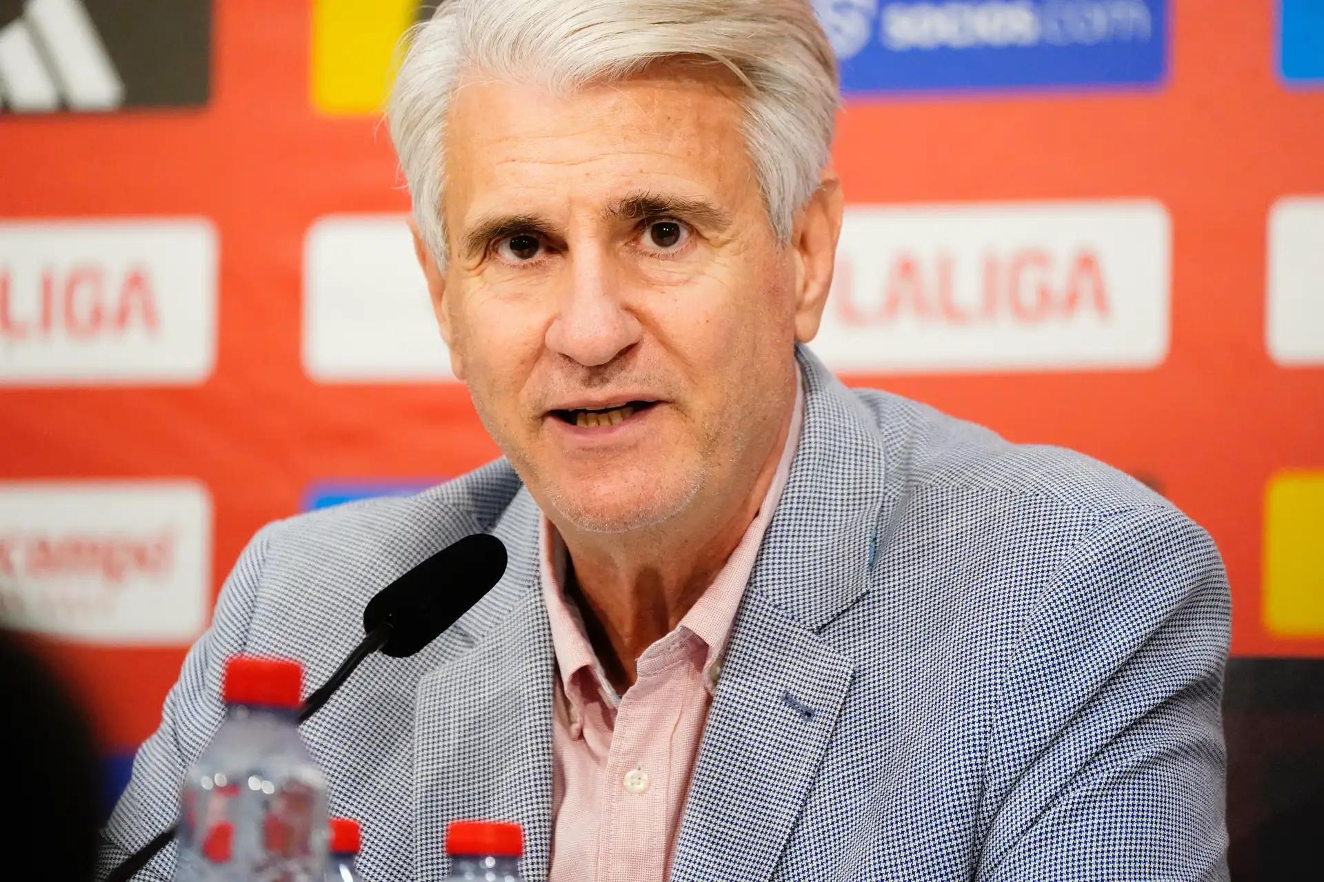 白这里不是, 安东尼奥, nv 白这里不是, 安东尼奥, nv