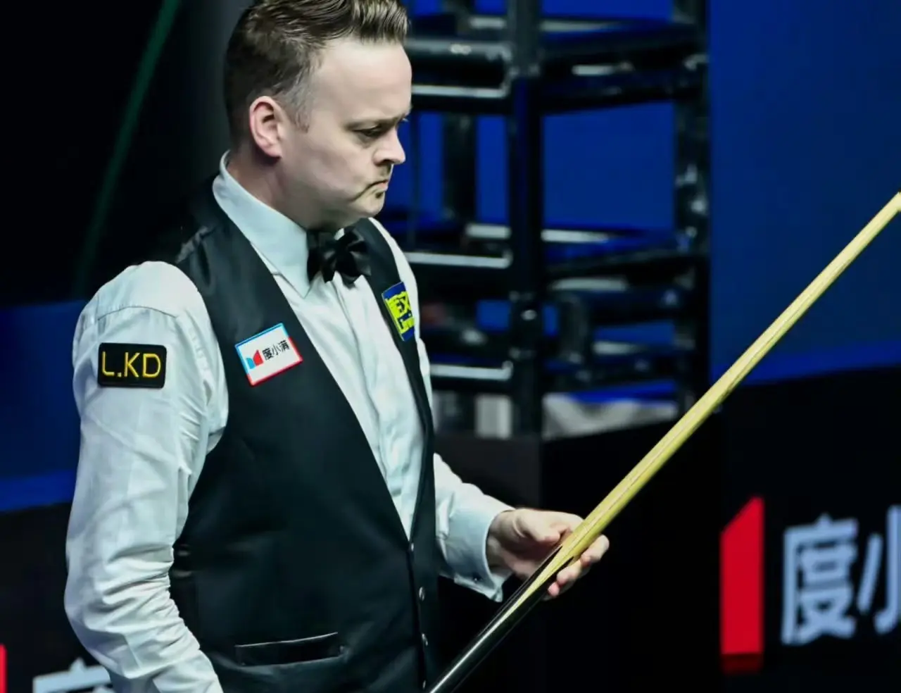 cn, 艾伦将以头 cn, 艾伦将以头