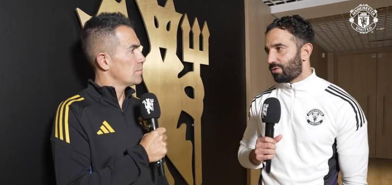 每场比赛都, 阿莫林接受