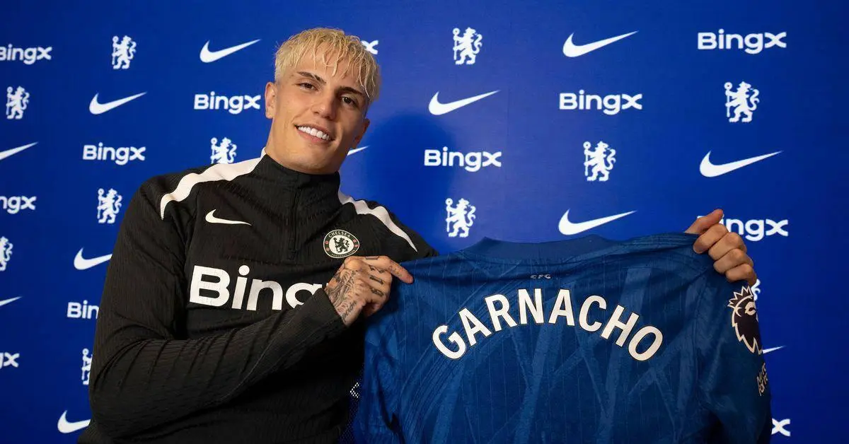 西中场恩佐, div 西中场恩佐, div